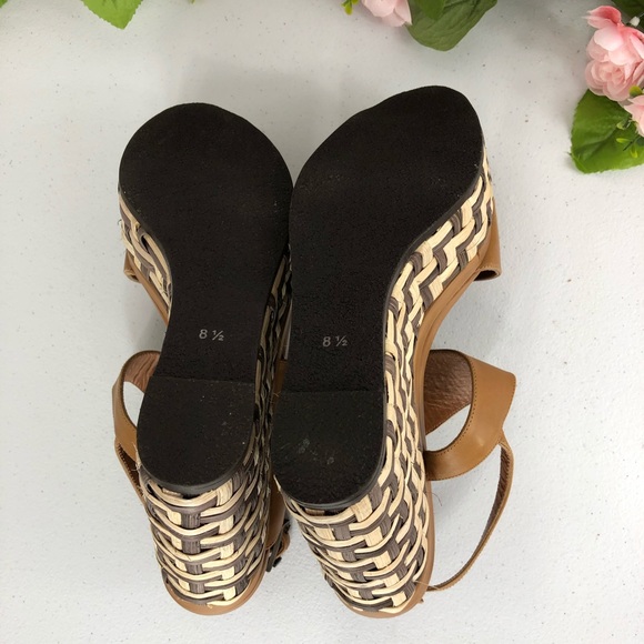 Aquatalia cognac wedge sandal size 8.5 (Stant)